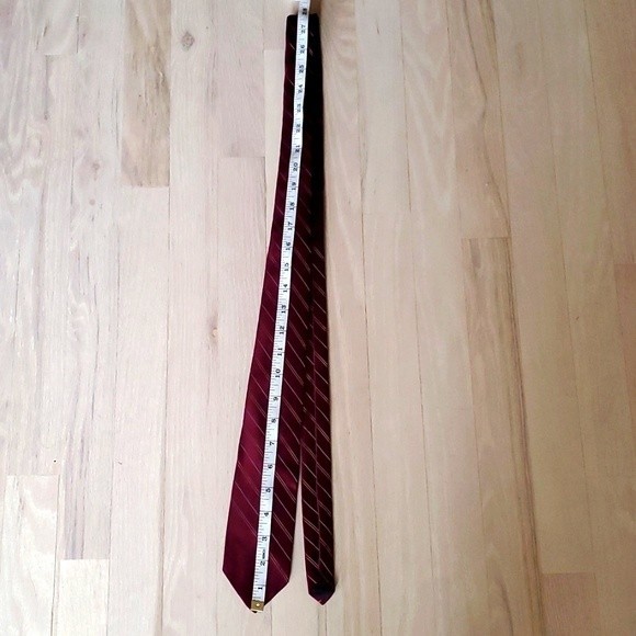 EUC Lanvin Paris Mens Neck Tie Lined Diagonal Stripes Logo Dark Red Maroon Suit - Picture 6 of 8